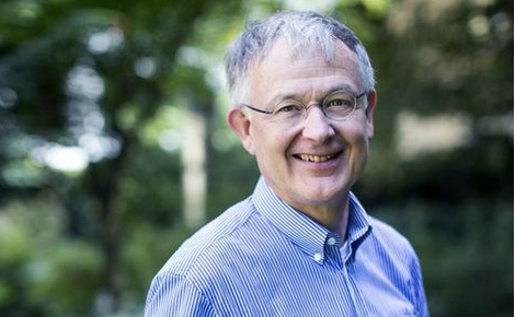Prof. Dr. med. Eckhard Frick sj